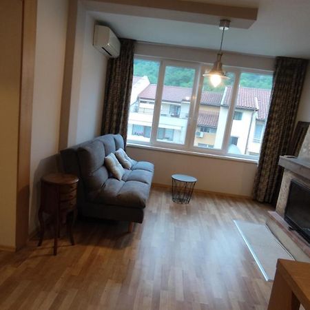Apartment Central Park Gabrovo Exterior photo